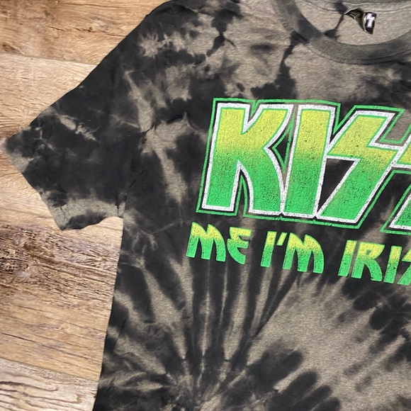 Kiss Reverse Dye Tee - Picture 4 of 7